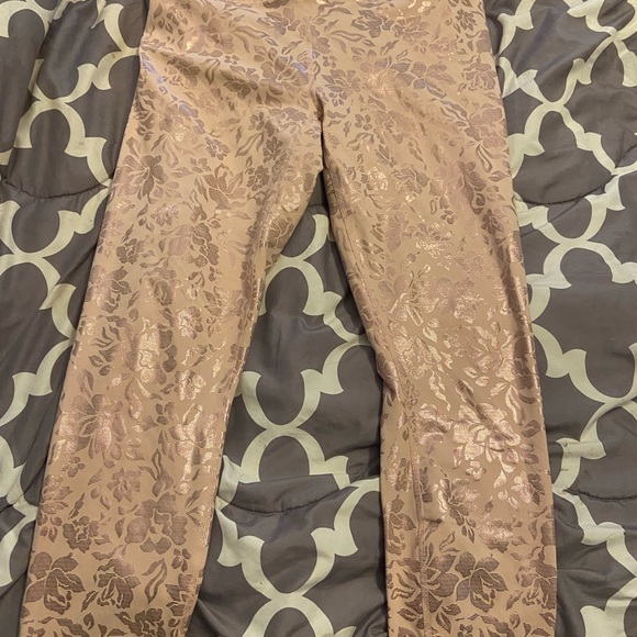 Fabletics PureLuxe size L 7/8 Leggings - Picture 3 of 4